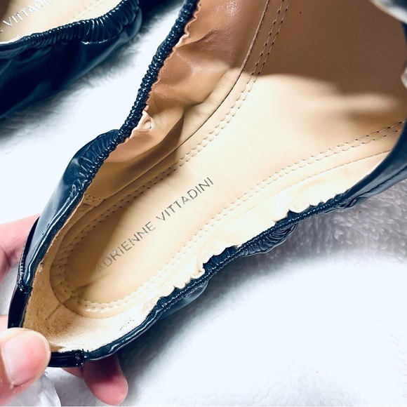 🥿 NWB Adrienne Vittadini Cadeeno Patent Faux Leather Ballet Flats – Size 7.5 💙 - Picture 6 of 7